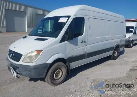 2012 Mercedes-Benz Sprinter 2500 High Roof из США, поврежденный, VIN WD3PE8CB0C5694718